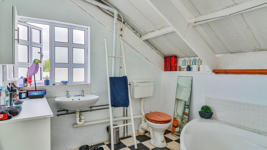 4 Bedroom Property for Sale in Kleinmond Western Cape